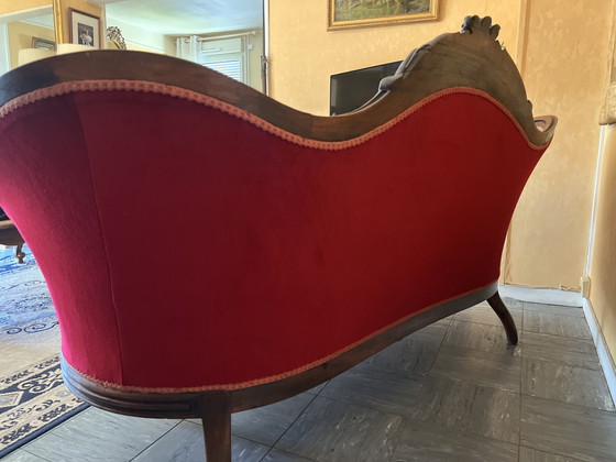 Image 1 of Banco antiguo estilo Luis Felipe en madera y terciopelo rojo burdeos.