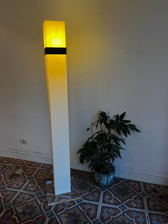 Image 1 of Stehlampe aus Plexiglas