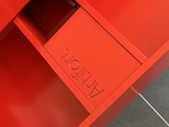 Image 1 of Artifort-Sideboard. Kabinett 01 – Bert van der Aa (2003) – Rot