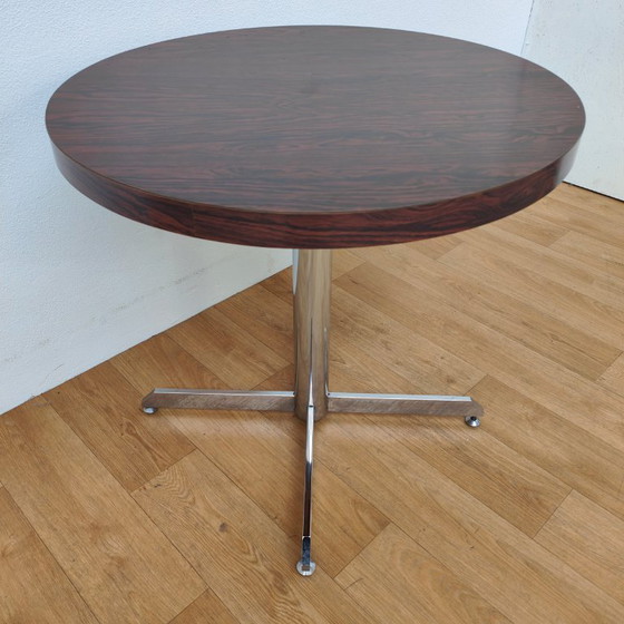 Image 1 of Vintage round Mid Century dining table kitchen table