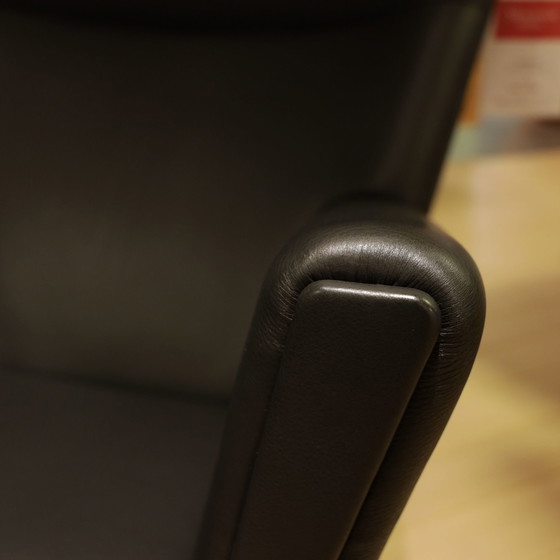 Image 1 of Poltrona ad ala Carl Hansen CH445