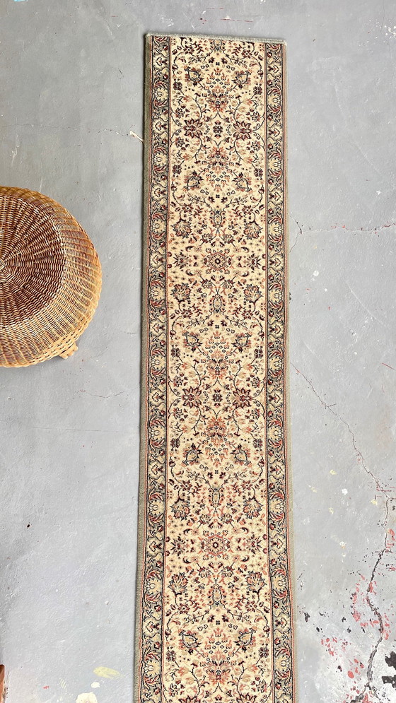 Image 1 of Tapis de couloir Beige Gris-Bleu vintage