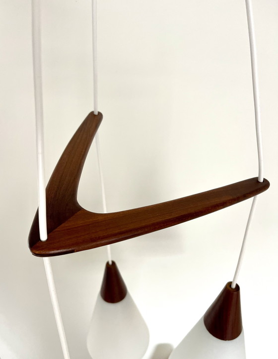 Image 1 of Louis Kalff - Philips - Calici opalini e pendente boomerang in teak
