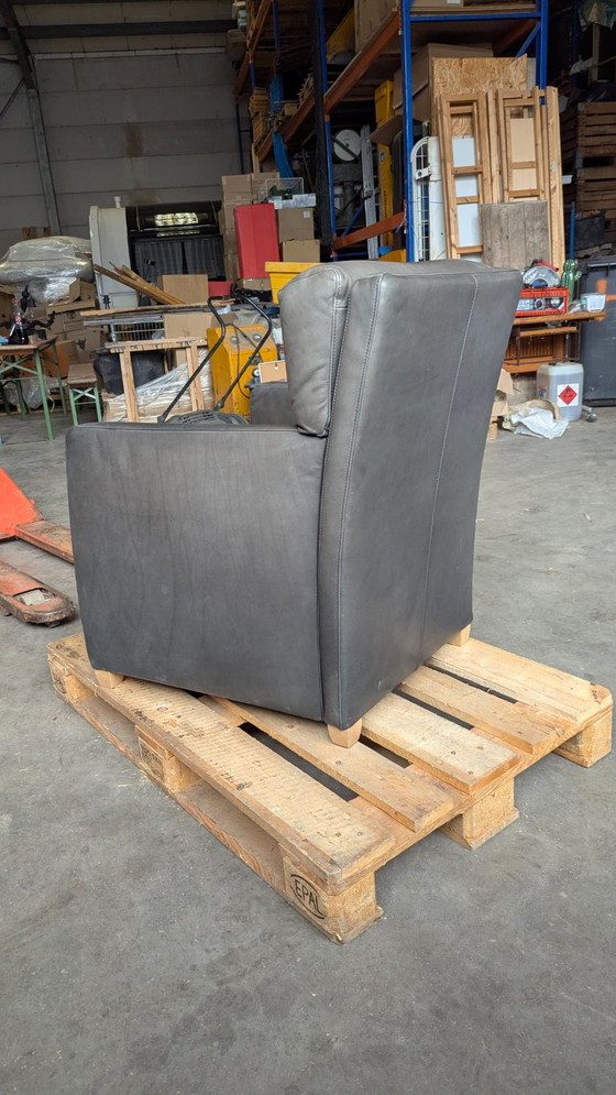 COR Vintage Fauteuil – Leather, Wood (photo 4 of 8)