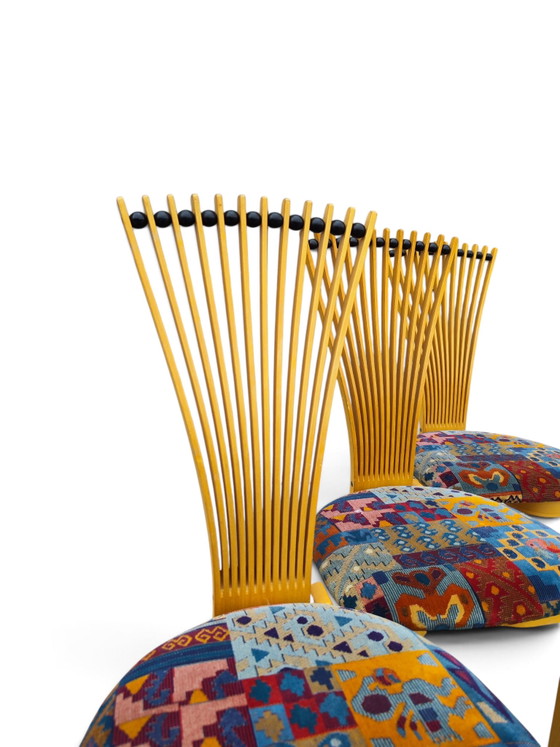 Totemstoelen ontworpen door Torstein Nilsen – Westnofa, Eetkamerstoelen, Textile, Wood (photo 4 of 11)