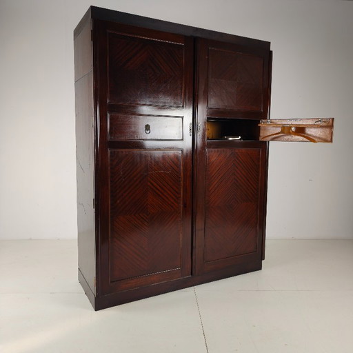 Men's wardrobe by Compactom Ltd from the 1920s – fully furnished interior