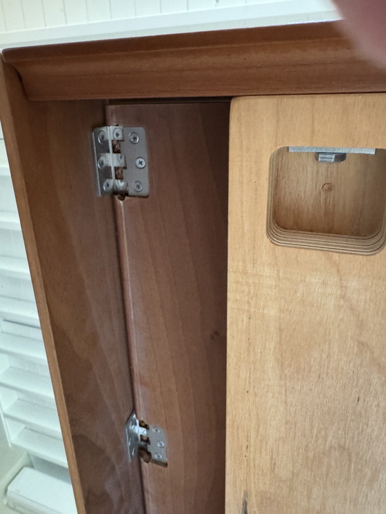 Image 1 of Molteni kersenhouten uitschuifbare tafel