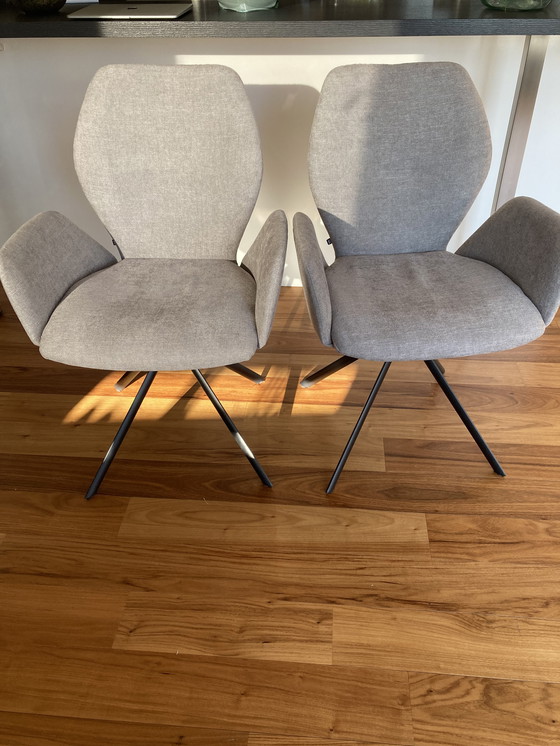 Image 1 of 4 X OS Stühle Modell Hera, Spin Bein 360gr.drehbar retum Funktion Stoff fein gewebt hellgrau.Basis schwarz.