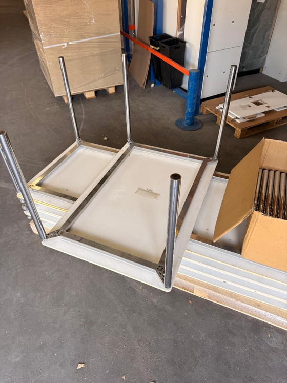 Fritz Hansen Plano Tisch, Esstische, Metall, Holz, Grau, Modern (Foto 10 von 13)