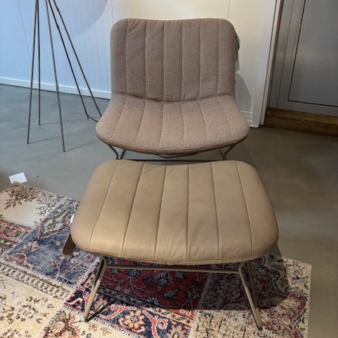 Sillón Bert Plantagie Draat D41 con otomana