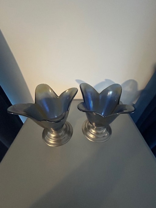 Tulip vase with pewter pewter base (2x)