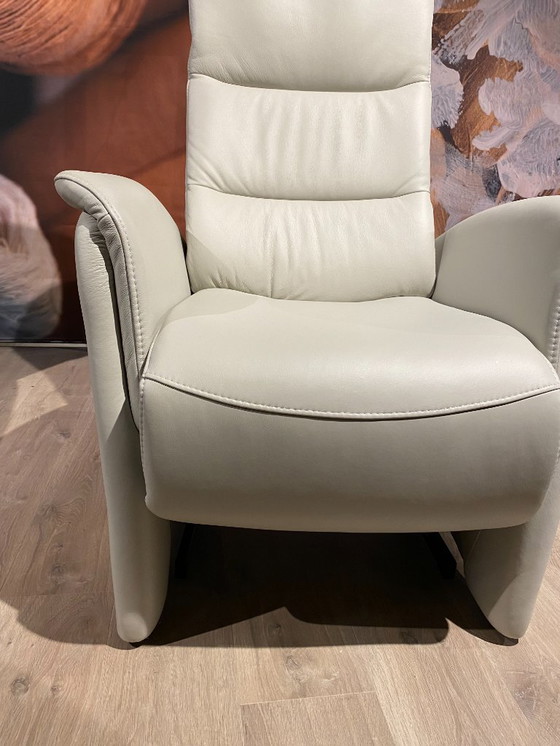 Image 1 of Relaxfauteuil Hukla Large 2 motorig met sta-op functie