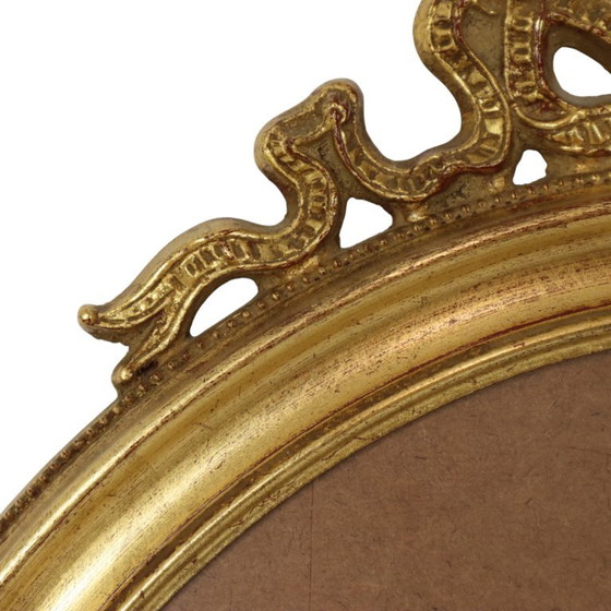 Classic Oval Gold Frame with Bow Ornament 63cm – Glass, Plastic (photo 9 of 14)