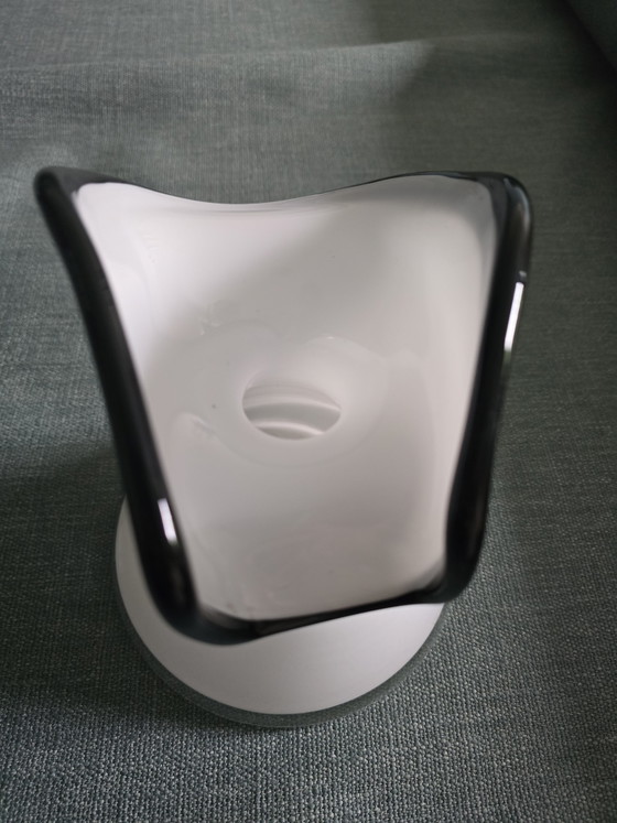 Image 1 of Vase vintage noir et blanc conçu par J. Sluczan-Orkusz pour la verrerie Tarnowiec