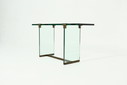 Peter Ghyczy Konsolentisch Modell T30 aus Glas und Messing 1970er Jahre