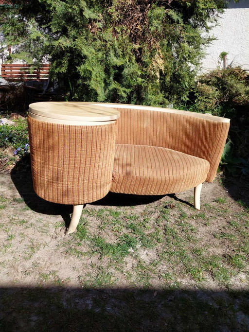 Banc de téléphone avec table intégrée, Banc de conversation, années 1960