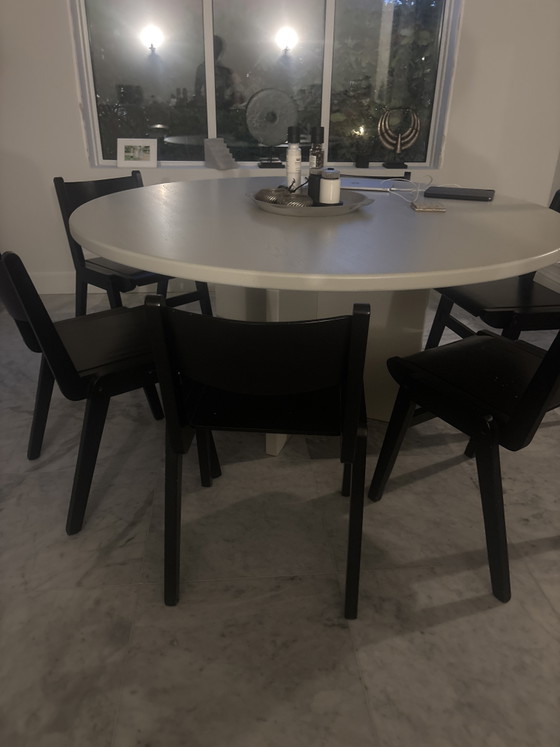 Image 1 of 5 sillas de comedor de madera negras