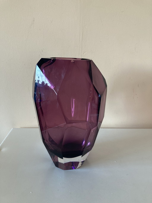 Vintage facet geslepen amethist kleurige vaas