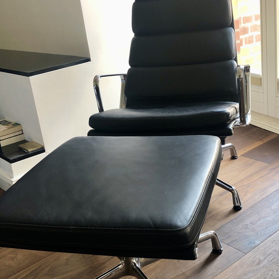 Image 1 of Vitra Eames Soft Pad Chair Lounge EA 222 & 223 chrome premium leather