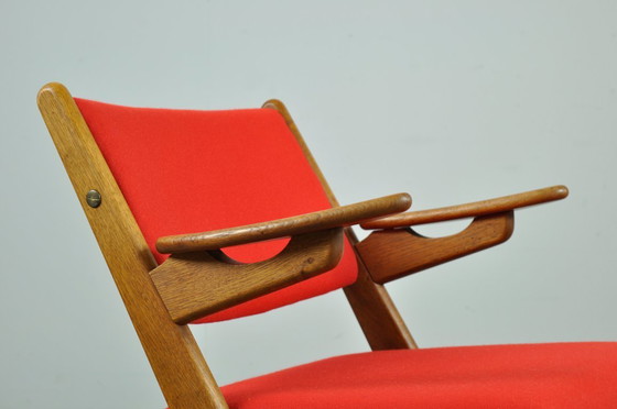 Image 1 of Poltrona classica vintage danese di Arne Hovmand Olsen in OAK, anni '60