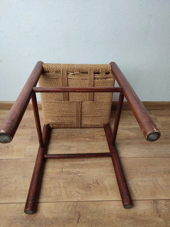 Image 1 of Tabouret vintage des années 70, style danois, en sisal tressé et bois.