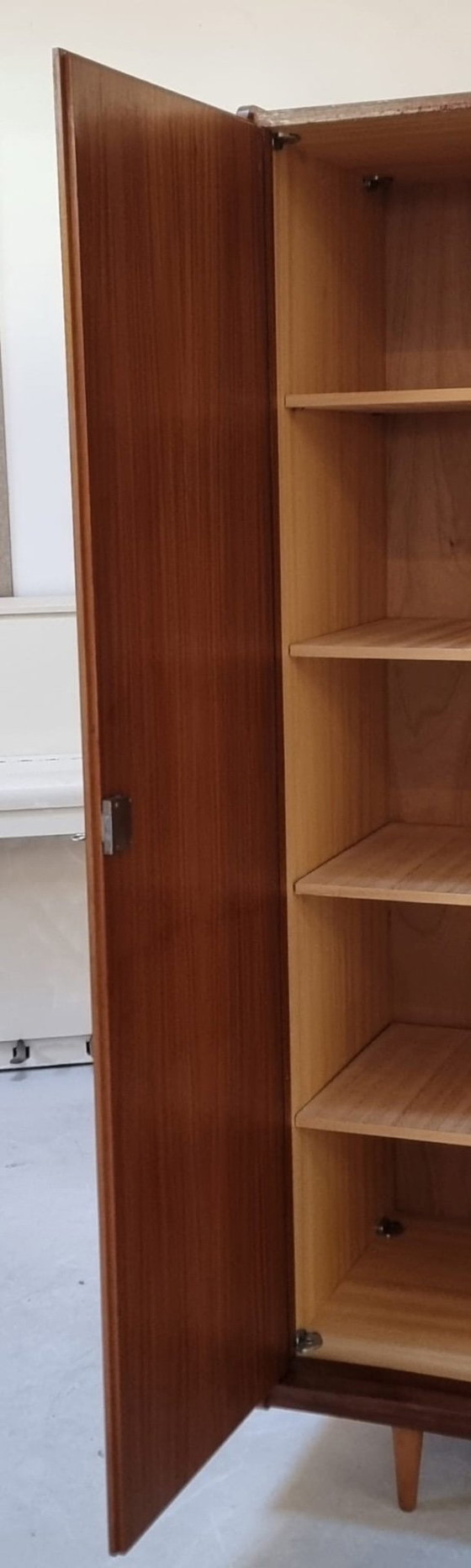 Image 1 of Mid Century kast