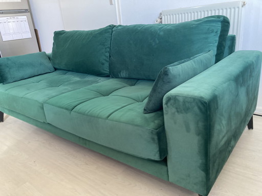 Straight 2.5 Seater Sofa