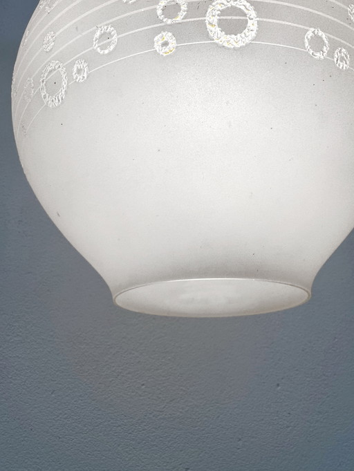 Lampada a sospensione a forma di sfera di vetro a bolle degli anni '70