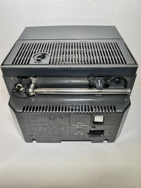 Image 1 of Raro mini televisore portatile retrò vintage sovietico da collezione / bianco e nero