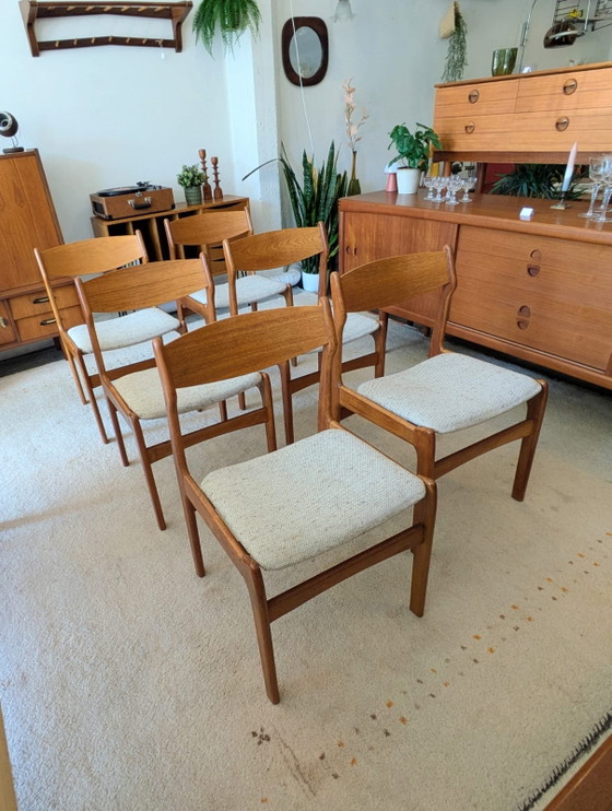 Image 1 of Ensemble vintage de 6 chaises de salle à manger danoises en teck