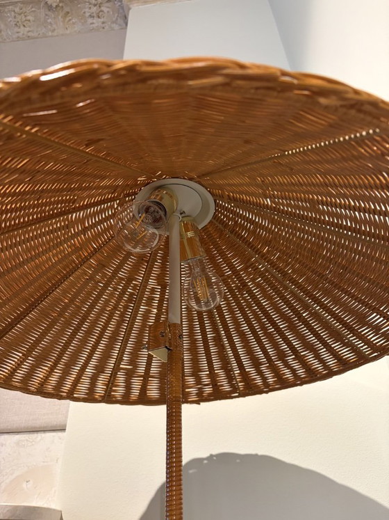 1 X GUBI 9602 Floor lamp – Floor lights, Brass, Rattan (photo 3 of 6)
