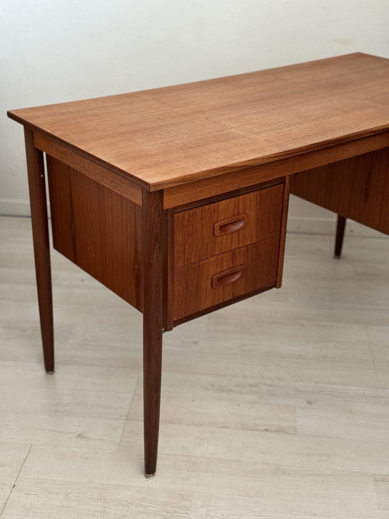 Image 1 of Scrivania danese vintage in teak di metà secolo, anni '60