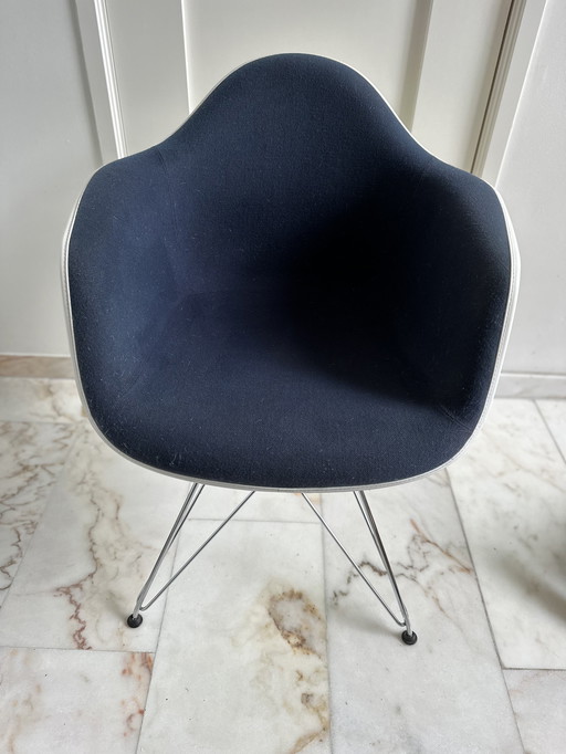 6 vintage Vitra Eames DAX chairs
