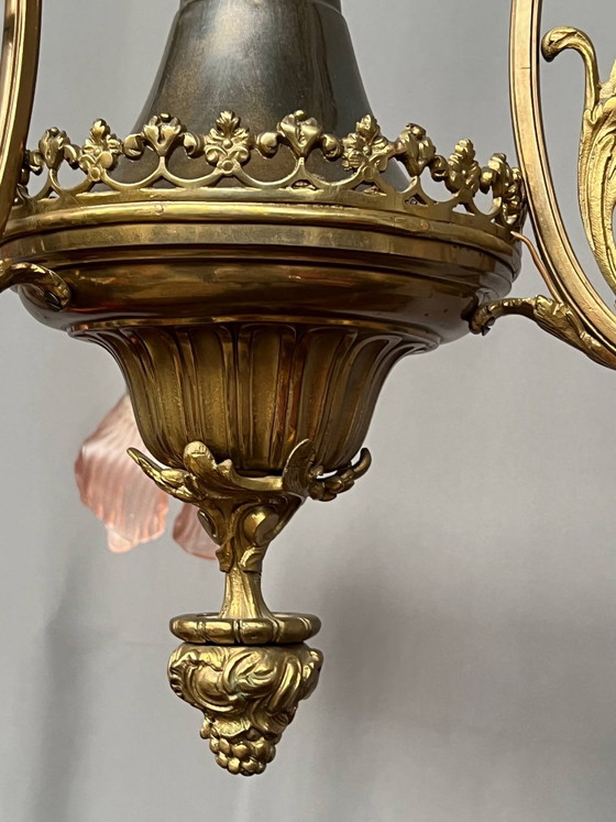 Renaissance chandelier with putti statuette. – Bronze, Copper (photo 3 of 9)
