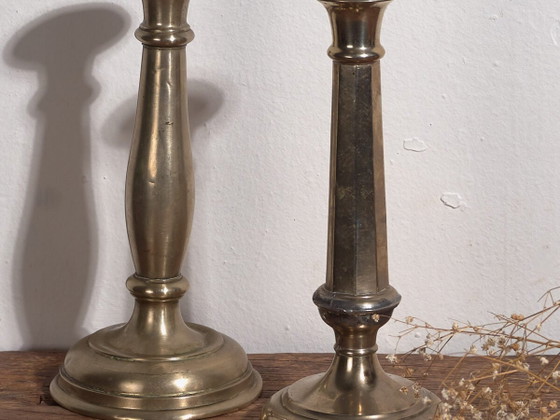 Ensemble de bougeoirs et chandeliers anciens (c.1920). Lot de 2 pièces #4 (photo 2 of 10)
