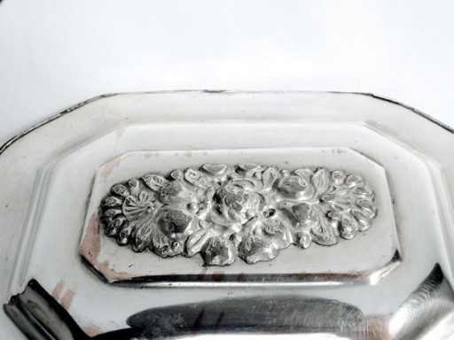 Bonboniere aus dem 19. Jahrhundert von Fraget, Warschau, Polen, 1850 – decoratieve objecten, Metal, Silver (photo 2 of 18)