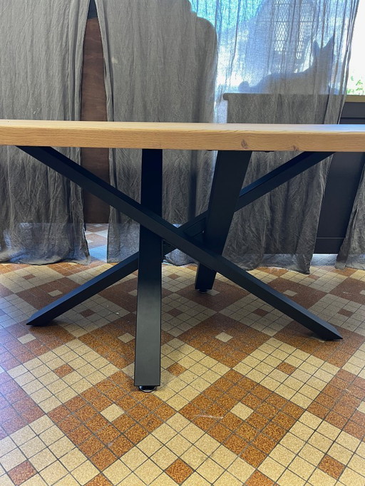 Raw oak table