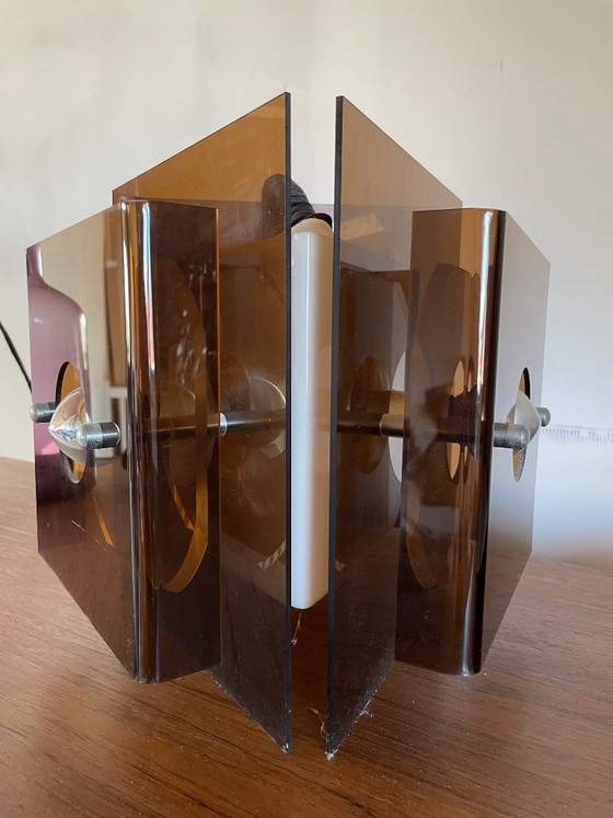 Herda Space Age plexiglass hanging lamp – Pendant lamps, Plastic (photo 4 of 5)