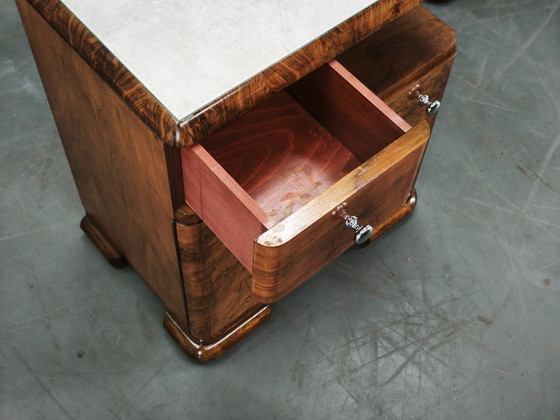Paar Art Deco Nachttische aus Nussbaum, Tschechoslowakei, 1930er Jahre – Schlafzimmerzubehör, Wood (photo 13 of 16)
