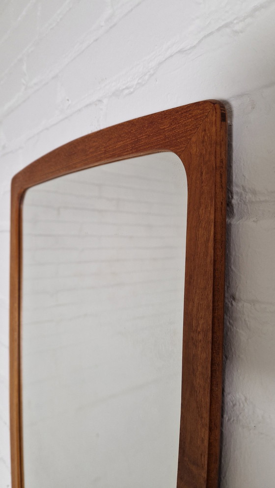 Image 1 of Miroir vintage de design danois