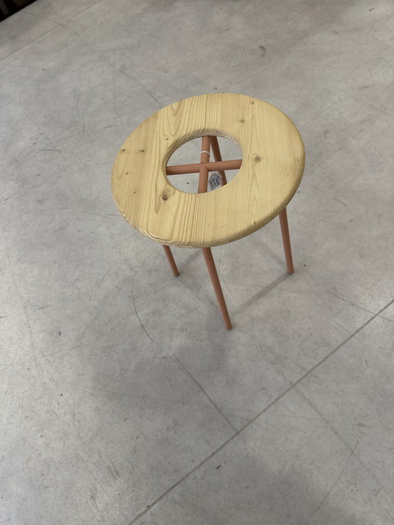 Image 1 of sgabello a ciambella