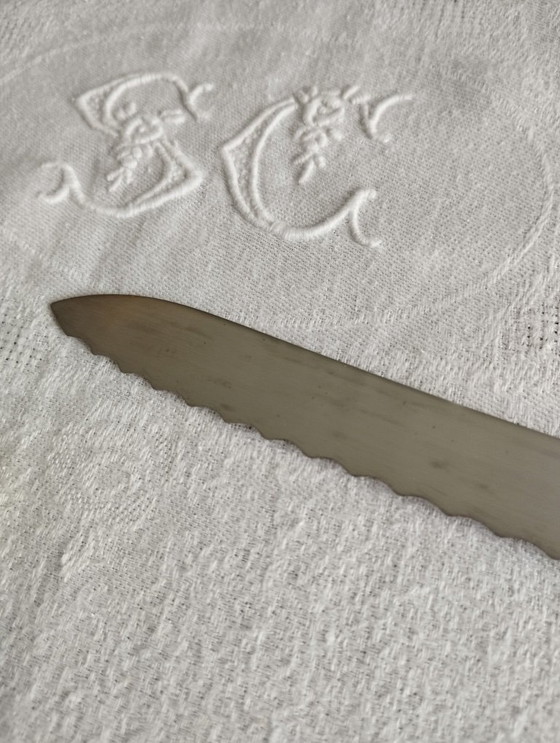 Image 1 of Een set SABRE tafelmesjes en een vintage broodmes.