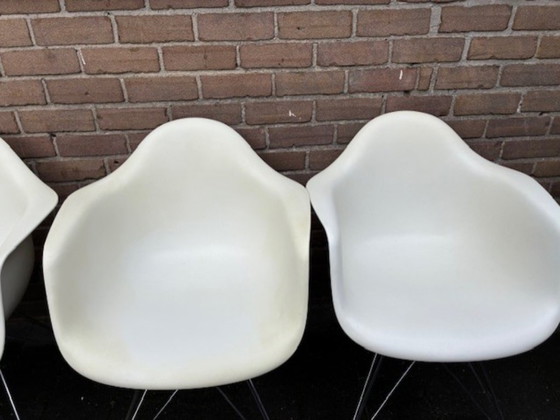 Image 1 of 4 pezzi di sedie Eames Dar