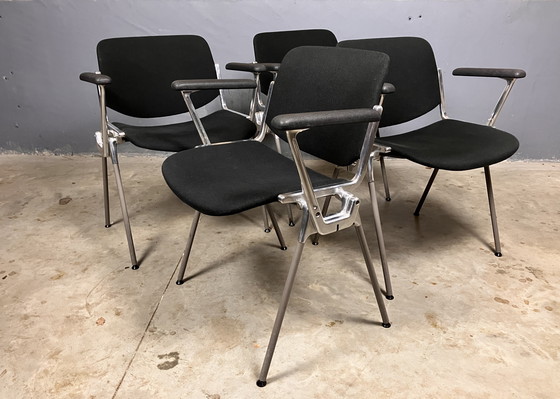 Image 1 of Giancarlo Piretti Castelli DSC 106 Stoelen met Armleuning