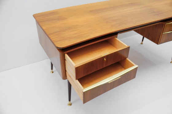 Image 1 of Grande scrivania con dettagli in ottone, Germania anni '50