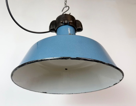 Industrial Blue Enamel Factory Lamp with Cast Iron Top, 1960s, Pendant lamps (photo 6 of 17)