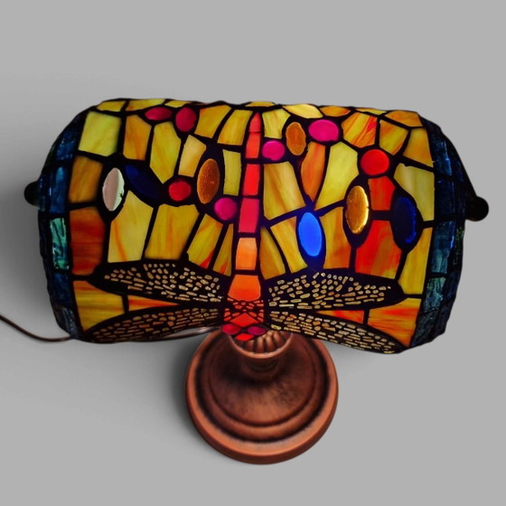 Tiffany-style Dragonfly Desk lamp. Height 38 cm. Lampshade diameter 27 cm. – Glass, Metal (photo 5 of 5)