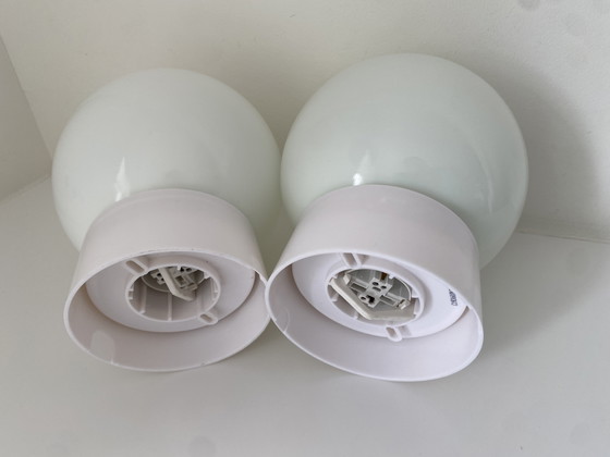 Set of 2 Wintop Vintage Globe Lamps – 60s/70s - Space Age – Ceiling lights, Plastic, Glass (photo 5 of 8)