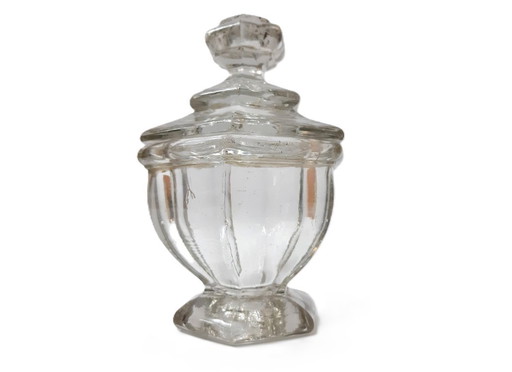 Oude apothekerspot van glas met deksel, antiek