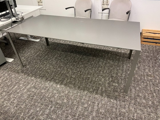 Image 1 of Design eettafel (less van Jean Nouvel voor Molteni)